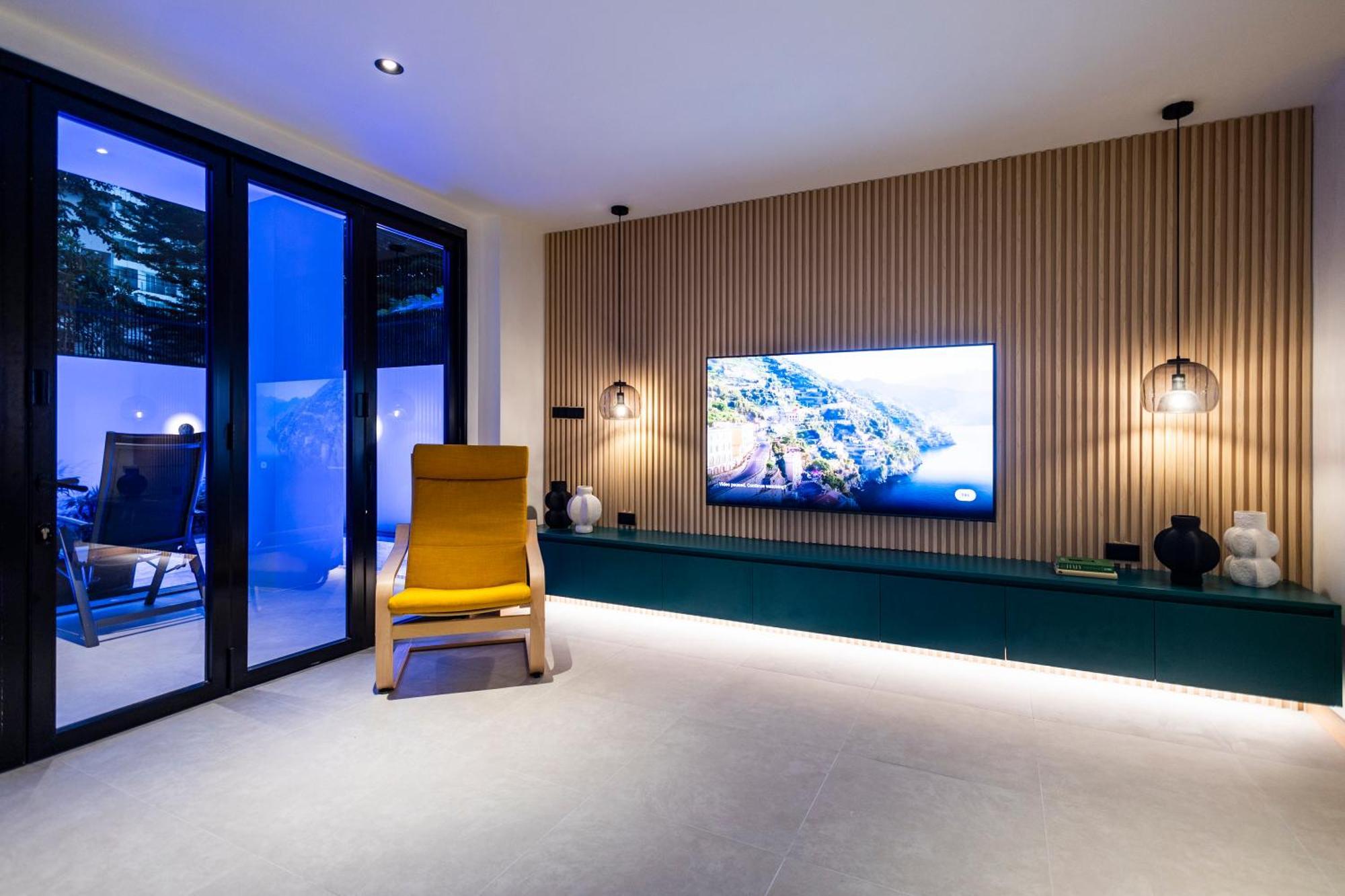 Tpsv Modern Luxury - 5 Bedrooms With Private Pool In Phuket